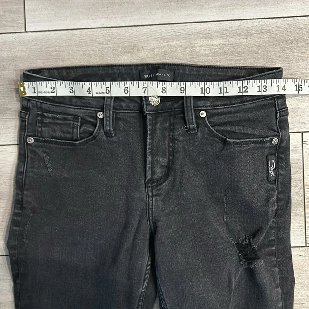 Silver Aiko Skinny jeans in black distressed size 26
